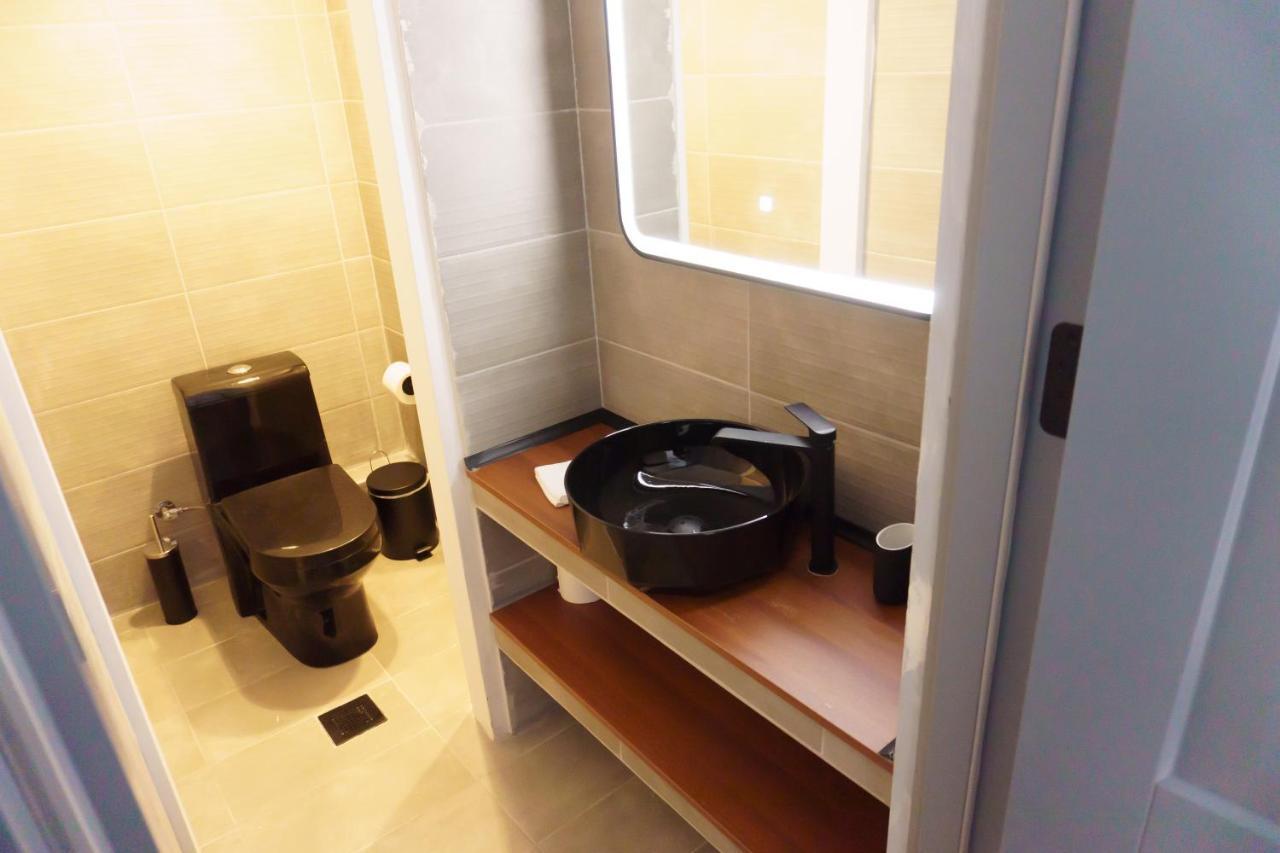 Sani Deluxe Suites Home- Monastiraki Square - Brand New Home Atene Esterno foto